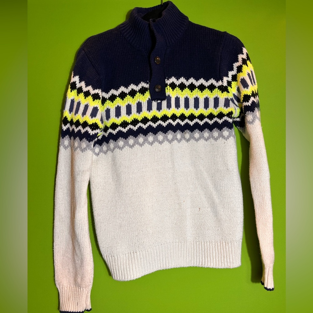Men's Navy and White Patterned Sweater
